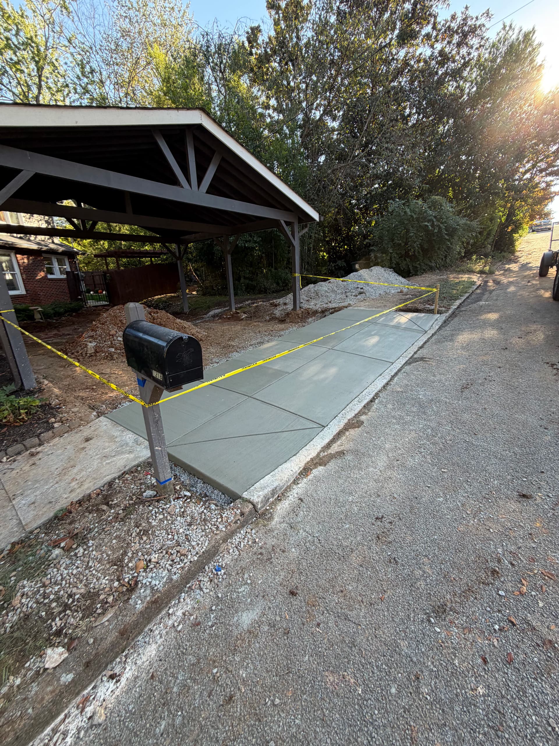 Driveway Entrance Concrete Pour on Chattanooga's North Shore