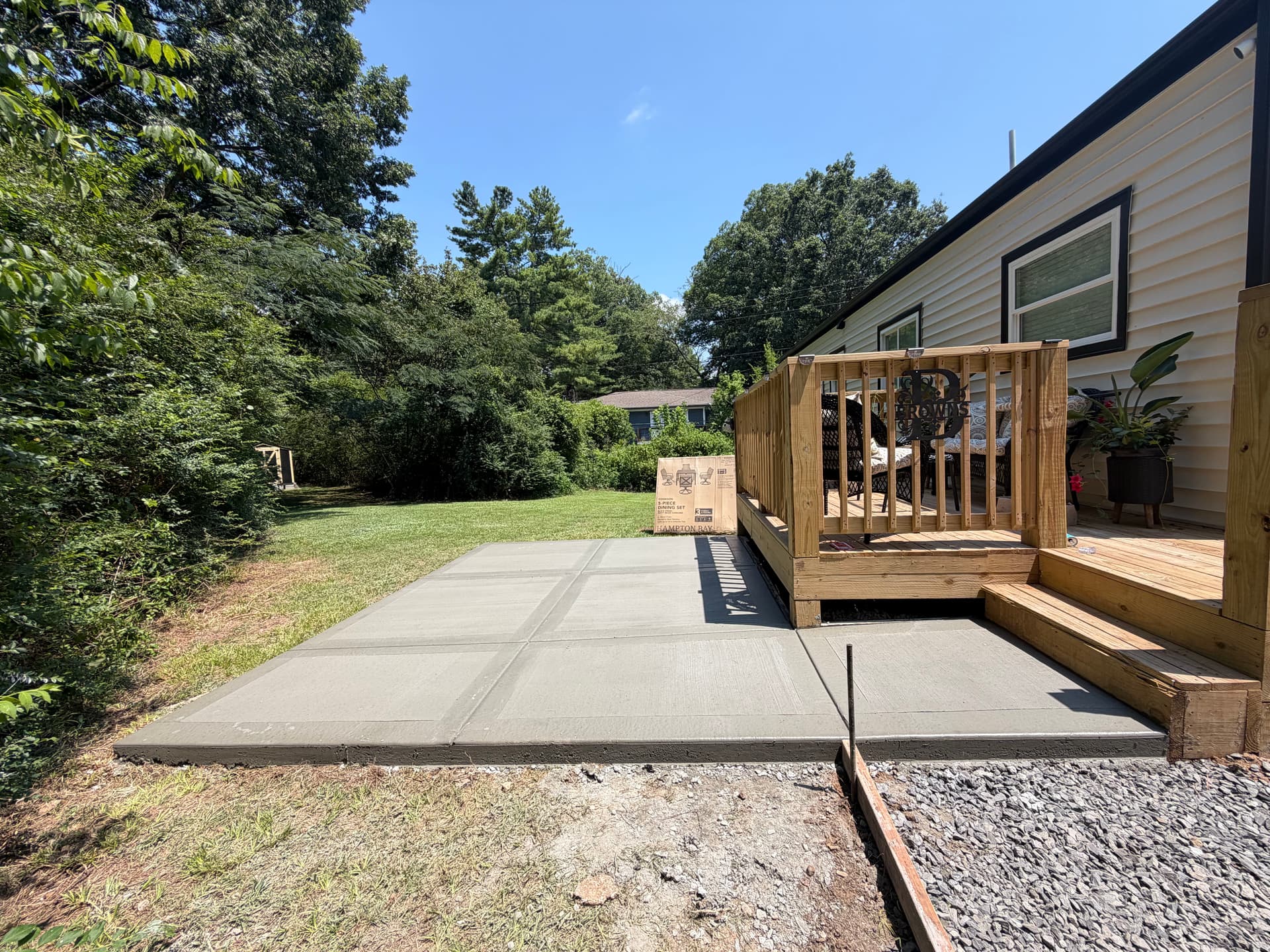 Gallery photos for 10x12 Concrete Patio with Picture Frame Finish in Hixson: Image #3