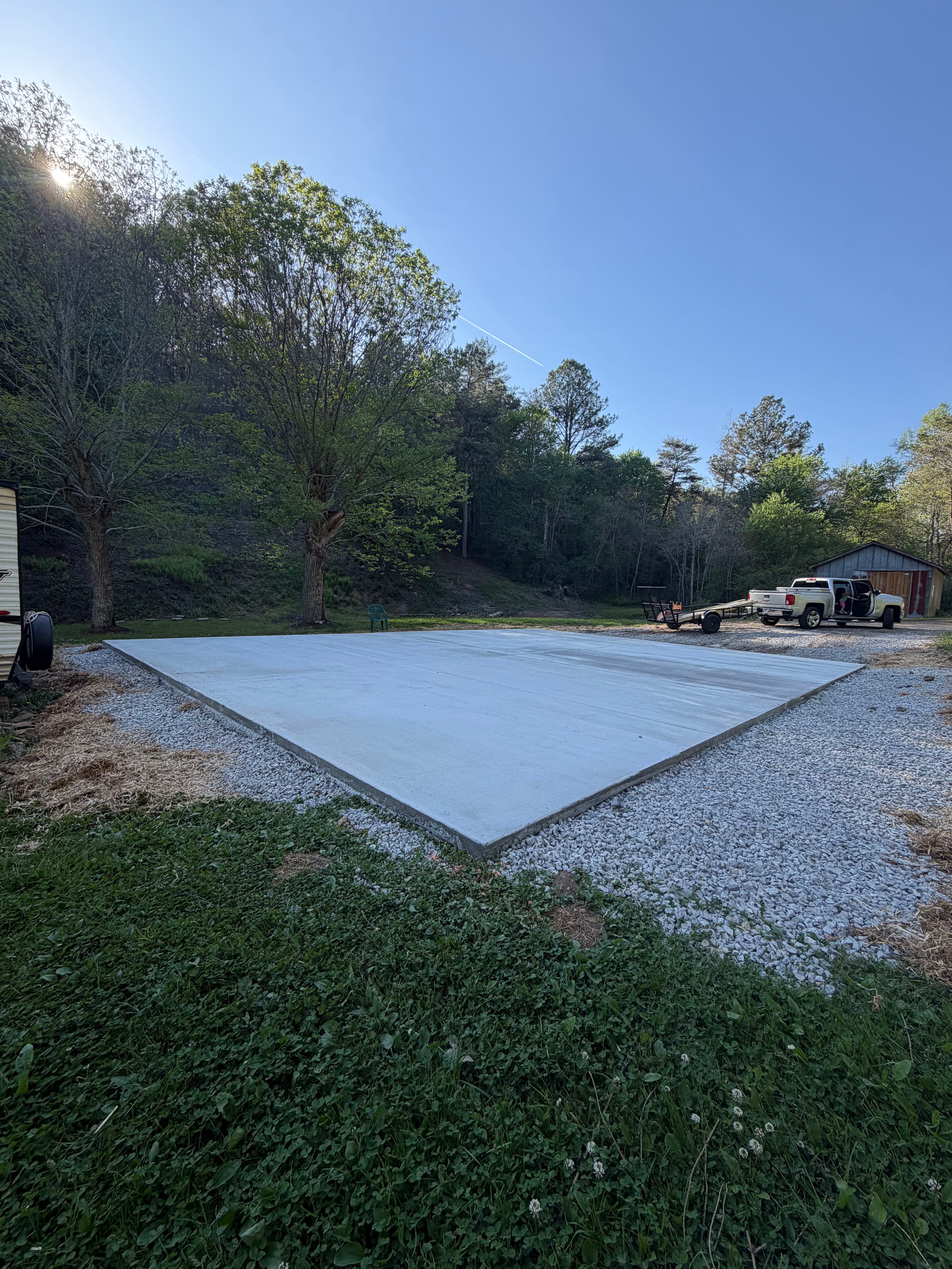 Project 30x40 Concrete Slab Pour Near the Ocoee River image