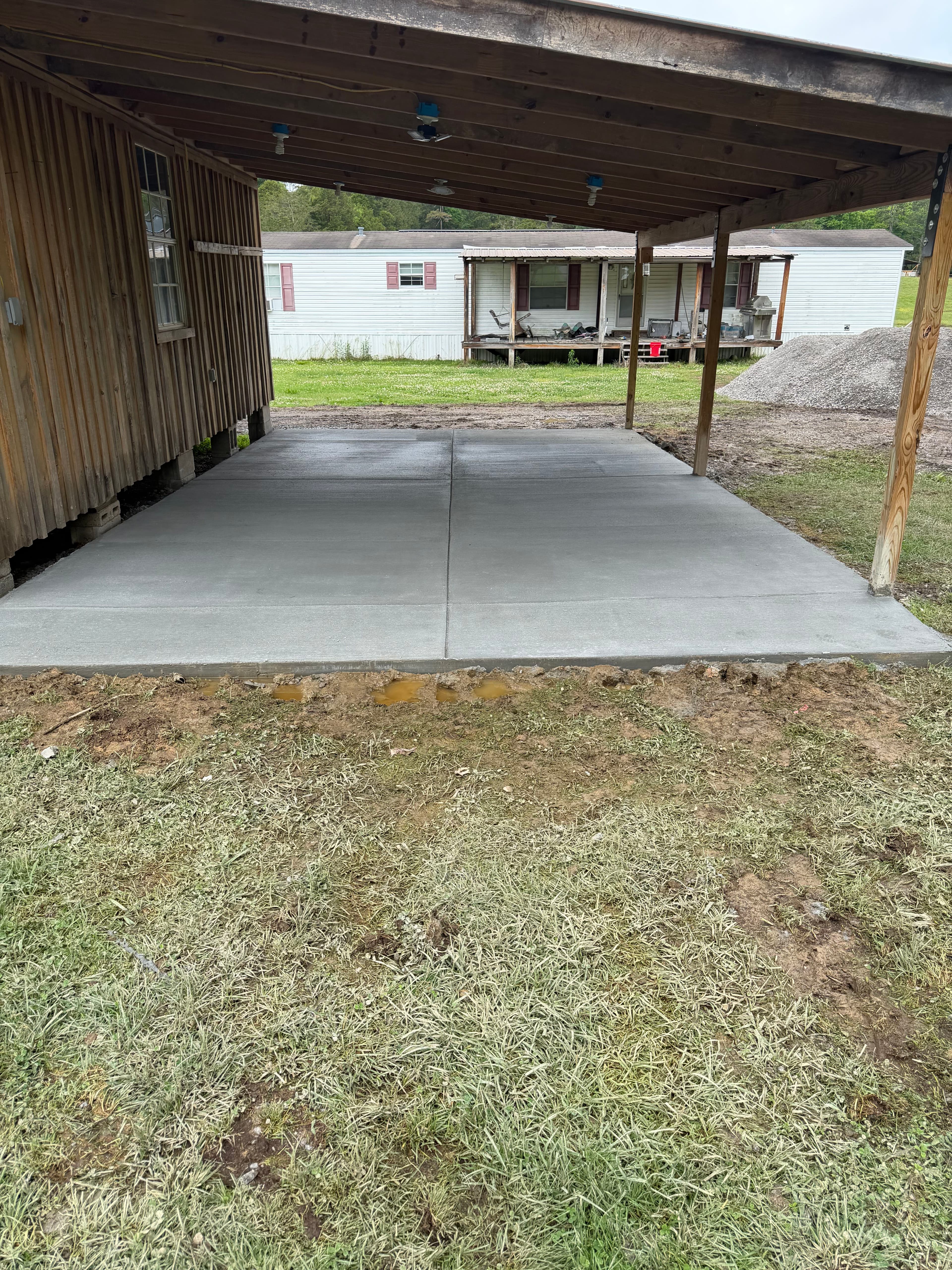 Project 25x15 Concrete Slab Poured for a Tractor Work Space image